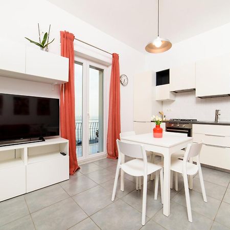 Salsedine Apartment Salerno Buitenkant foto